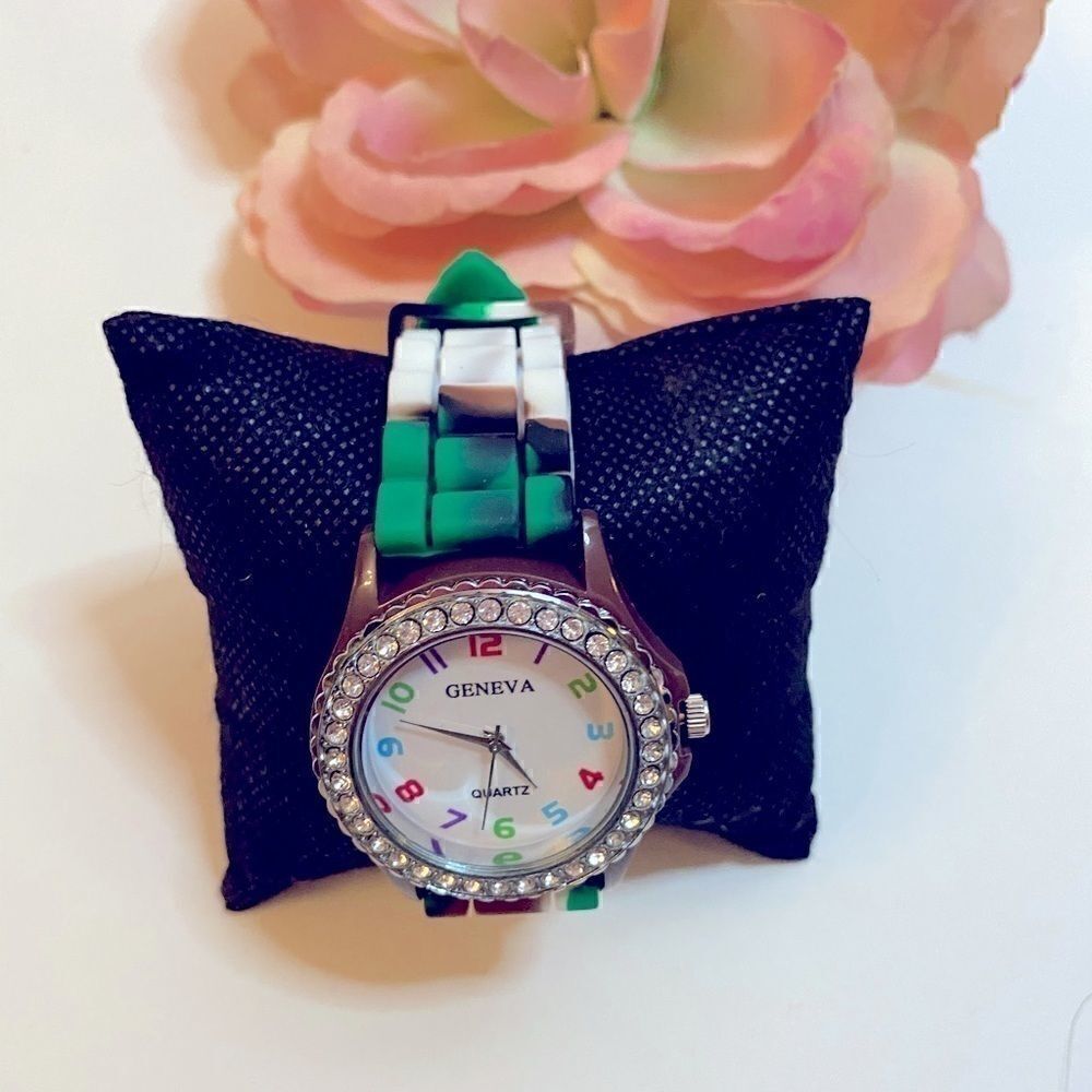 🌹Nykkola women’s Quartz watch Rhinestone Rainbow